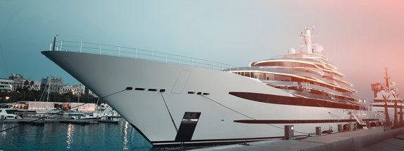 Yacht Gettyimages 1442027343